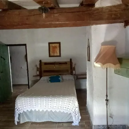 El Mirador De Tejadas בית נופש Alobras